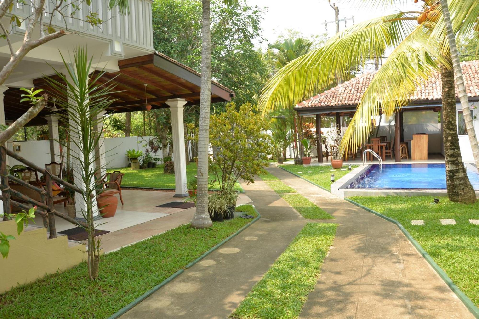 Surf Villa Hikkaduwa Ngoại thất bức ảnh