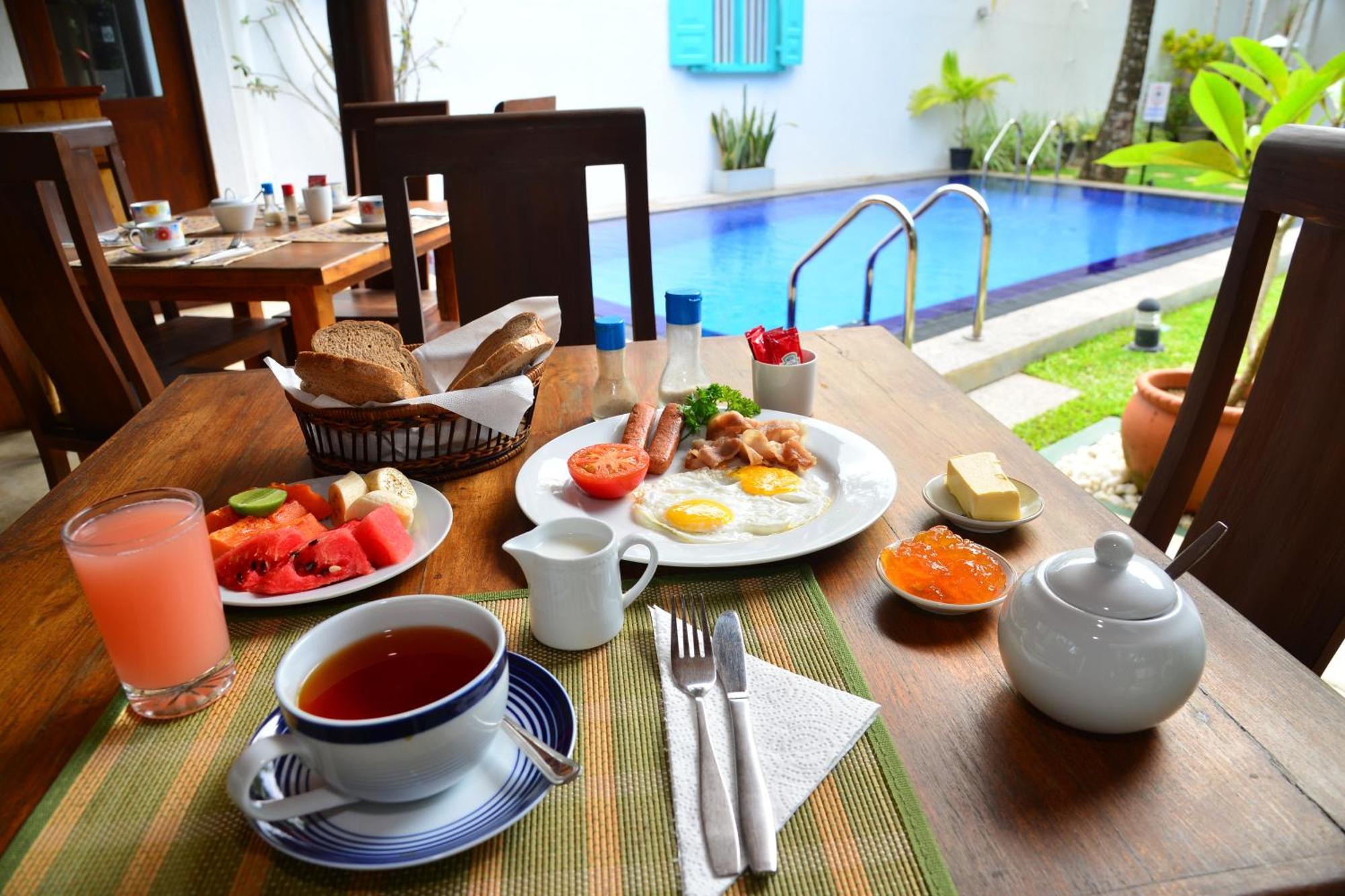 Surf Villa Hikkaduwa Ngoại thất bức ảnh