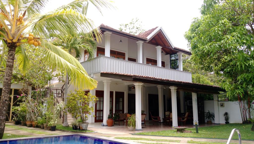Surf Villa Hikkaduwa Ngoại thất bức ảnh