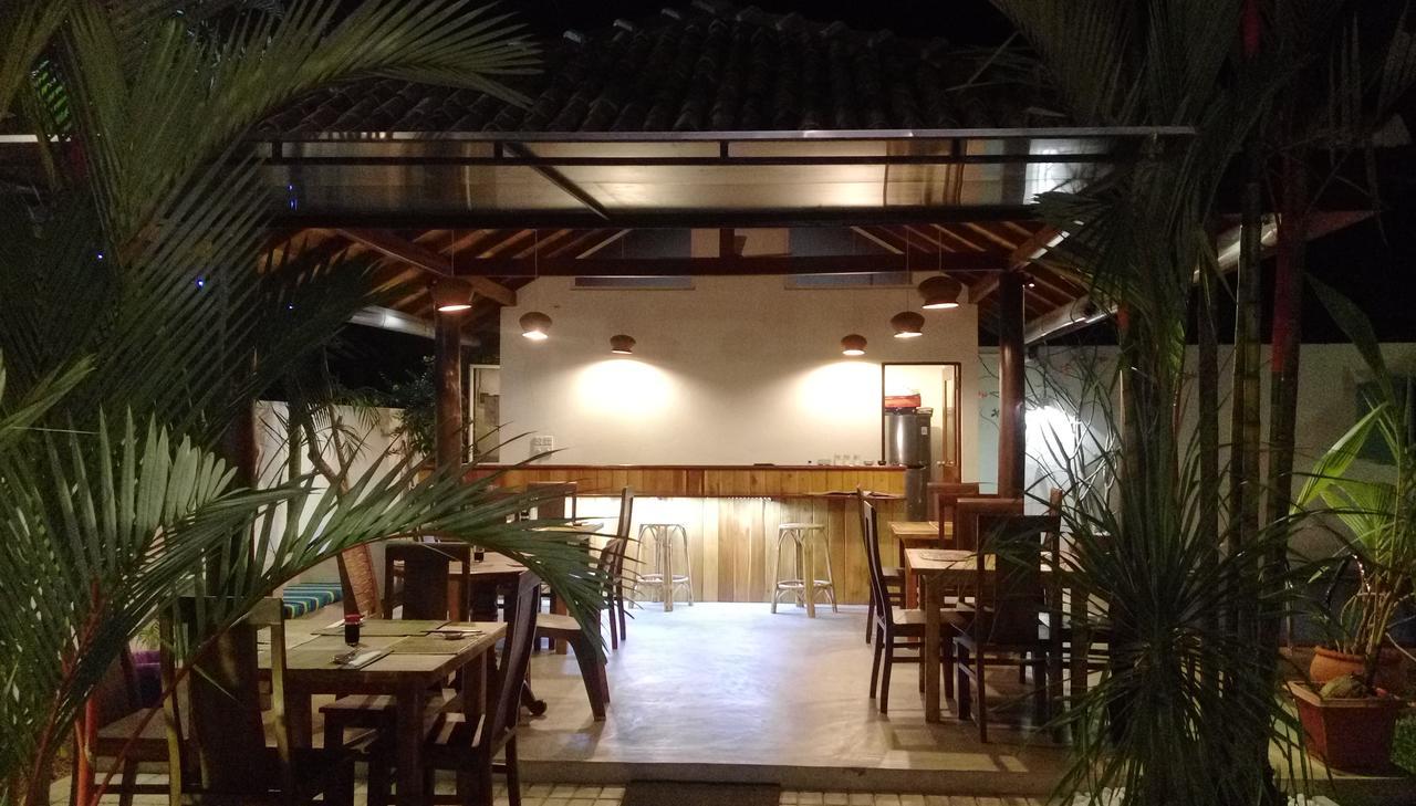 Surf Villa Hikkaduwa Ngoại thất bức ảnh
