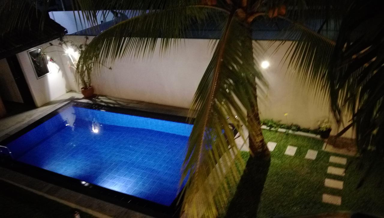 Surf Villa Hikkaduwa Ngoại thất bức ảnh