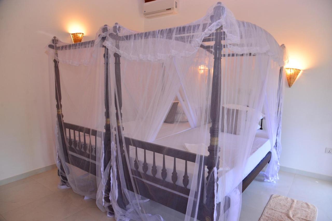 Surf Villa Hikkaduwa Ngoại thất bức ảnh
